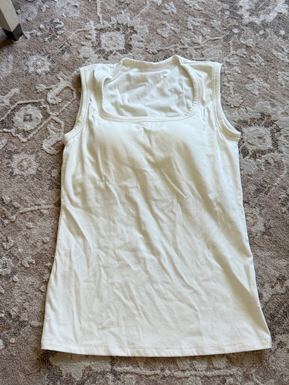 Women’s Tank Top Size Medium